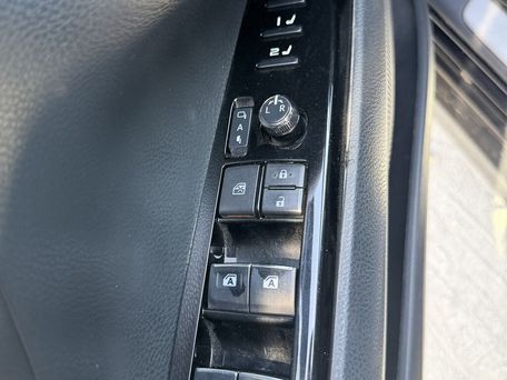 Toyota Camry, 2018 — 照片 10