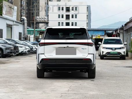 Toyota bZ3X, 2026 — 照片 3