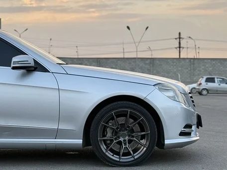 Mercedes-Benz E-Класс, 2010 — фото 5