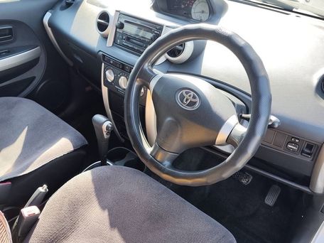 Toyota Ist, 2003 — сүрөт 8