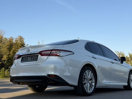 Toyota Camry, 2019 — 照片 10