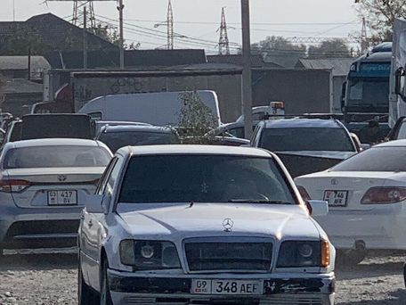 Mercedes-Benz W124, 1991 — photo 5