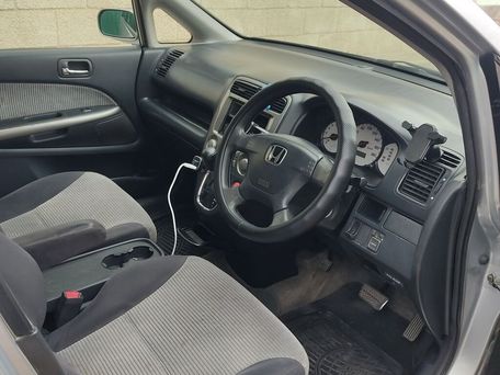 Honda Stream, 2002 — 照片 7