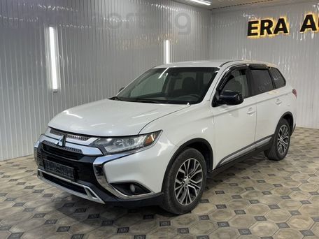 Mitsubishi Outlander, 2017 — фото 4