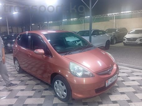 Honda Fit, 2004 — photo 1