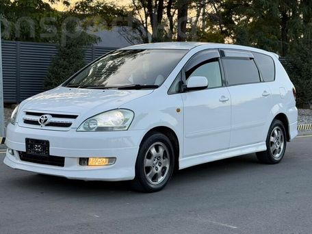 Toyota Ipsum, 2002 — фото 1