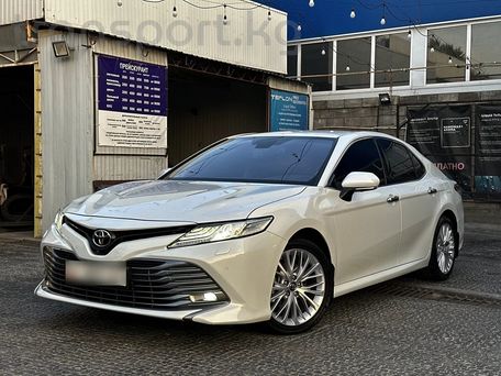 Toyota Camry, 2019