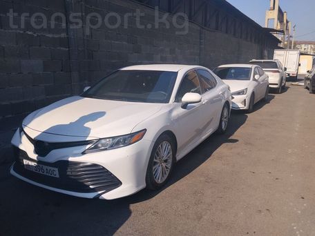 Toyota Camry, 2018 — 照片 1