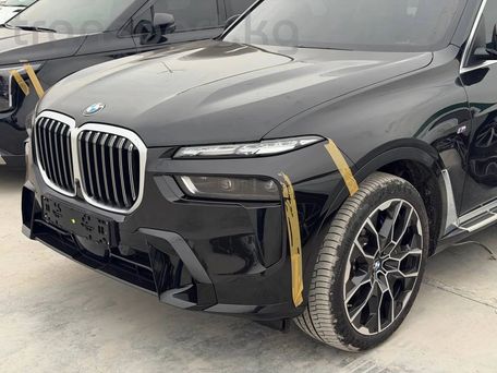 BMW X7, 2026 — 照片 2