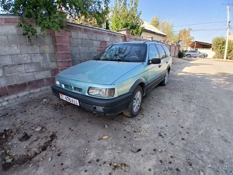Volkswagen Passat, 1992 — 照片 1