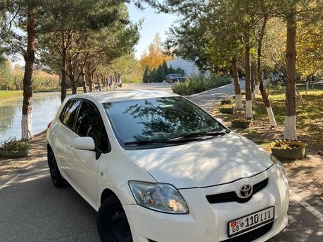 Toyota Auris, 2008 — photo 1