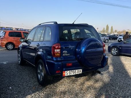 Toyota RAV4, 2004 — photo 3