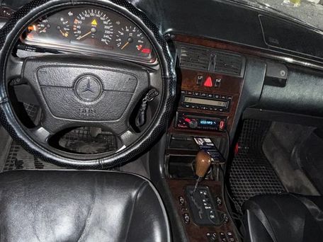 Mercedes-Benz E-Класс, 1996 — фото 7