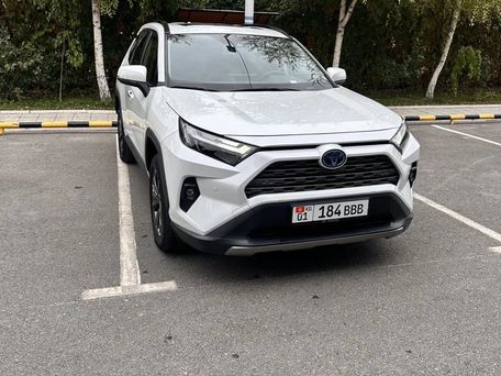 Toyota RAV4, 2023