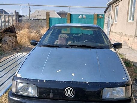 Volkswagen Passat, 1990 — 照片 2