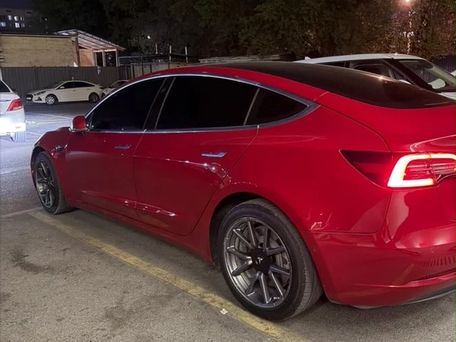 Tesla Model 3, 2020 — 照片 3
