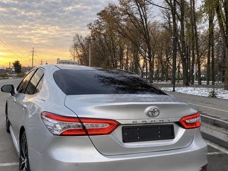 Toyota Camry, 2018 — photo 2