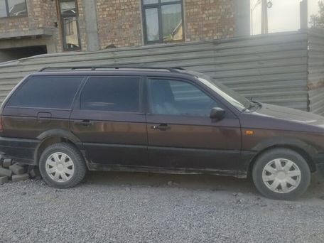 Volkswagen Passat, 1993 — 照片 1