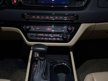 Kia Carnival, 2020 — photo 7