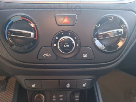 Hyundai Solaris, 2017 — photo 9