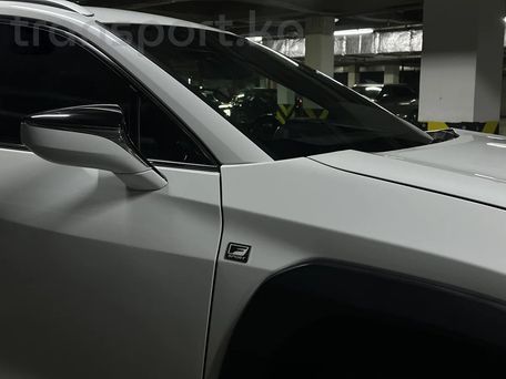 Lexus UX, 2019 — photo 5