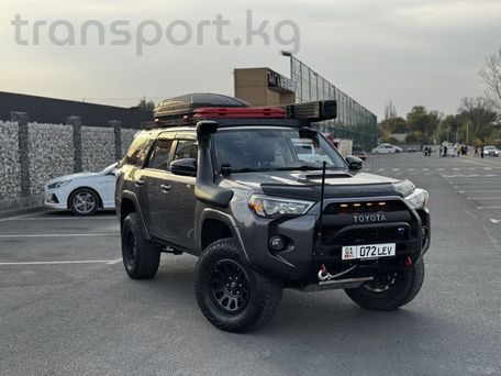 Toyota 4Runner, 2018 — 照片 2