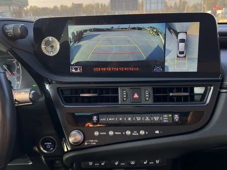 Lexus ES, 2021 — photo 6