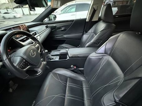 Lexus ES, 2019 — 照片 4