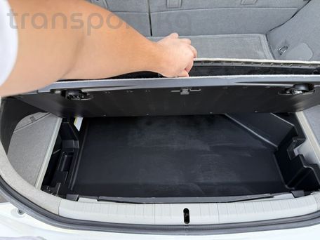 Toyota Prius, 2015 — фото 13