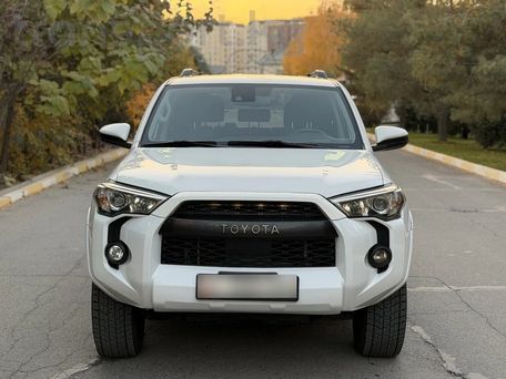 Toyota 4Runner, 2019 — photo 3