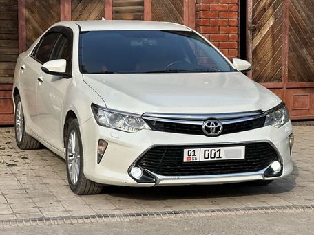 Toyota Camry, 2017 — photo 1