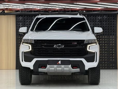 Chevrolet Suburban, 2023 — 照片 2