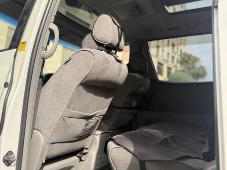 Toyota Alphard, 2023 — фото 10