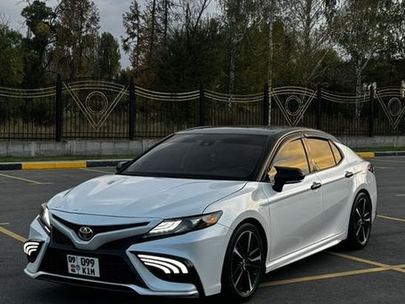 Toyota Camry, 2019 — фото 10
