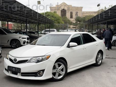 Toyota Camry, 2013