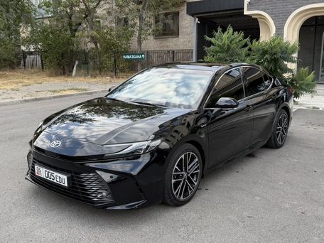 Toyota Camry, 2025