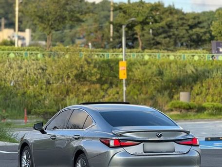 Lexus ES, 2020 — фото 2