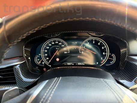 BMW 5 Series, 2018 — сүрөт 14