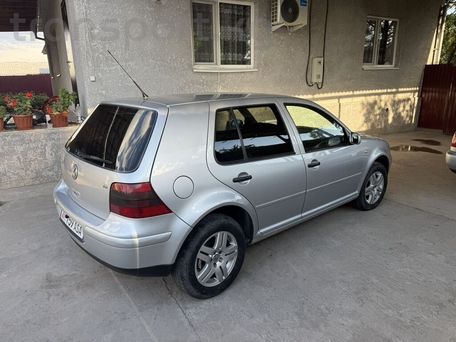 Volkswagen Golf, 2002 — 照片 1