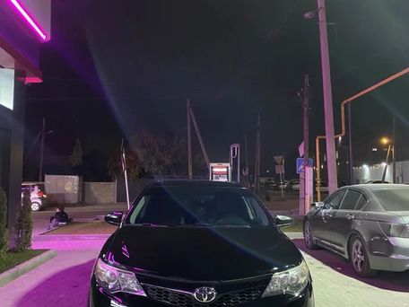 Toyota Camry, 2012 — 照片 1