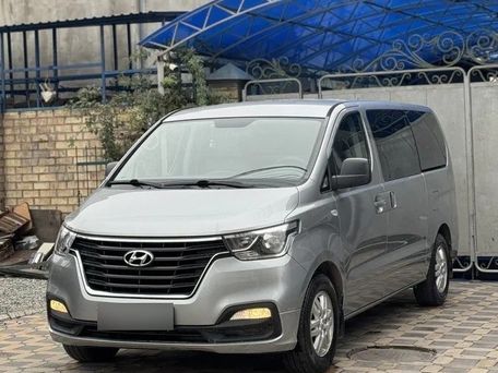 Hyundai Starex, 2003 — фото 1