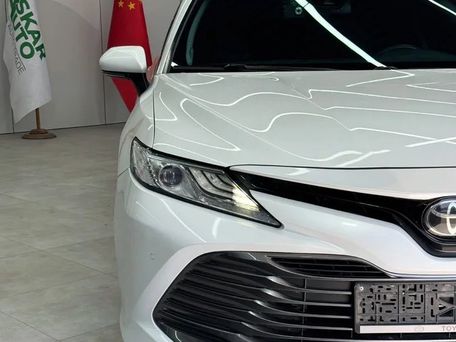 Toyota Camry, 2018 — photo 3