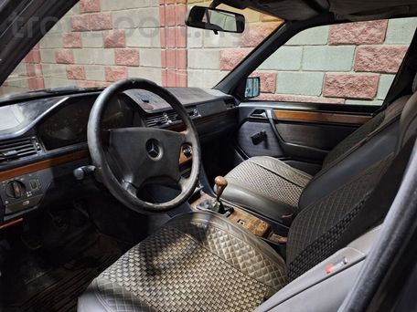 Mercedes-Benz W124, 1992 — 照片 9
