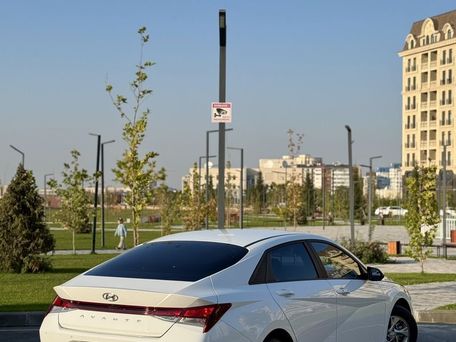 Hyundai Avante, 2021 — 照片 5