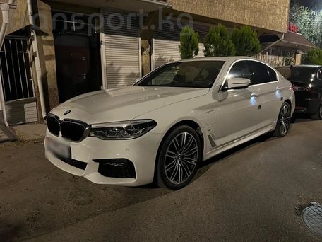BMW 5 Series, 2020 — photo 1