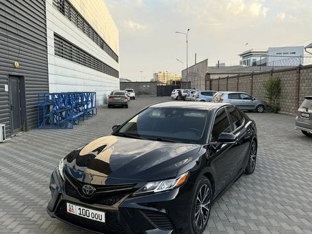 Toyota Camry, 2018 — сүрөт 1