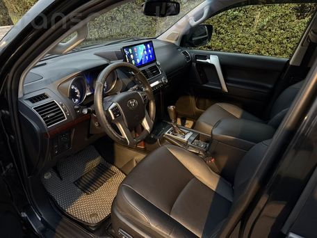 Toyota Land Cruiser Prado, 2017 — фото 10