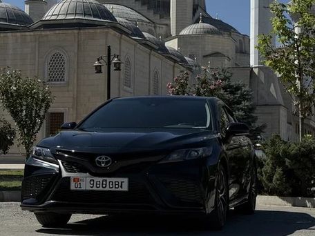 Toyota Camry, 2022 — photo 8