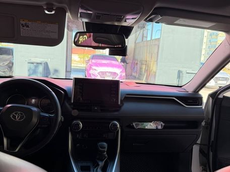 Toyota RAV4, 2019 — photo 8