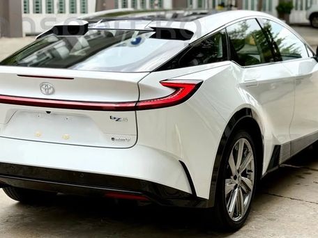 Toyota bZ5, 2025 — 照片 2